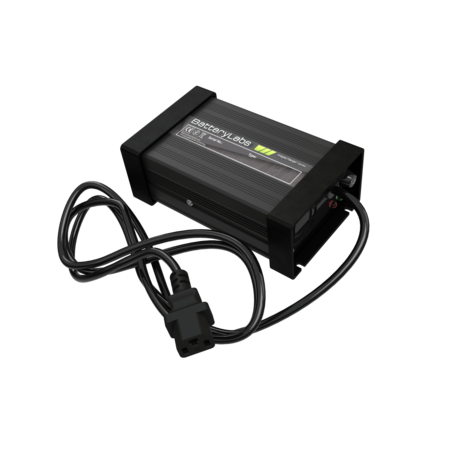 BatteryLabs MegaCharge LZ 12V 6A - C13 Stekker