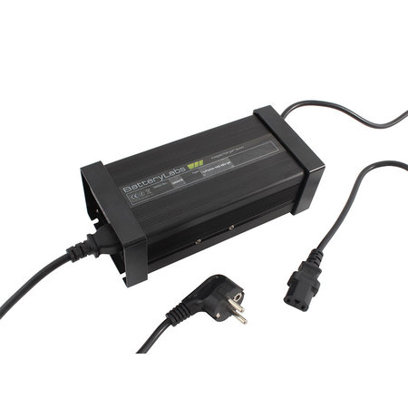 BatteryLabs MegaCharge Lithium-ion 60V 8A - C13 stekker