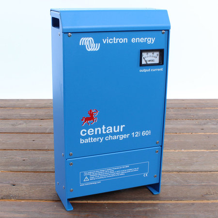 Victron Centaur acculader 12/60 (3) 90-265V AC