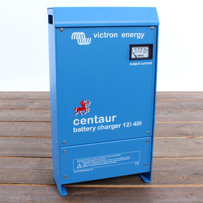 Victron Centaur acculader 12/40 (3) 90-265V AC