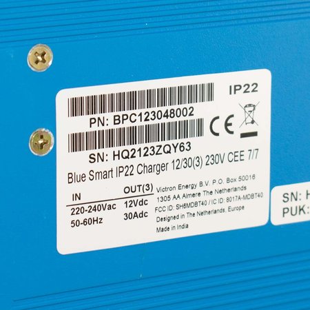 Victron Blue Smart IP22 Acculader 12/30 (3)