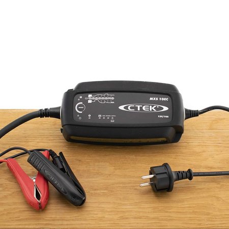 CTEK MXS10 Ext. Cables (4m) + Bumper (12V / 10A)