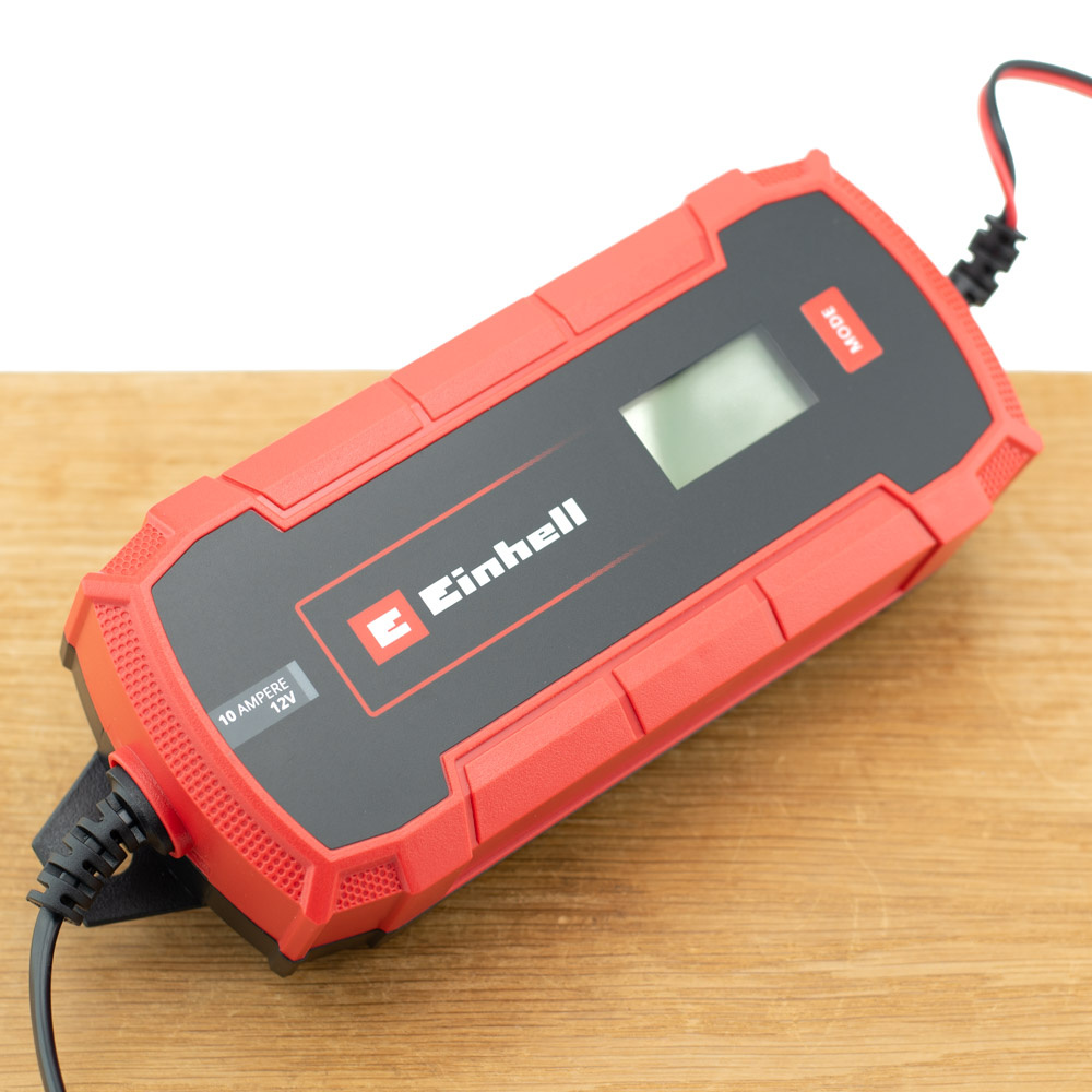 Einhell CE-BC 10 M Acculader, Intelligente Acculader, Max. 10 Ampère Laadstroom, Rood/Zwart