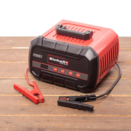 Einhell CE-BC 30 M Acculader / Jumpstarter