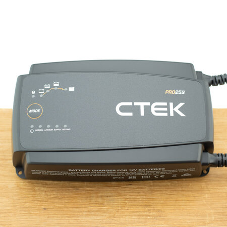 CTEK PRO25S (12V / 25A)