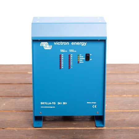 Victron Skylla-TG 24/30 (1+1) GL 120-240V