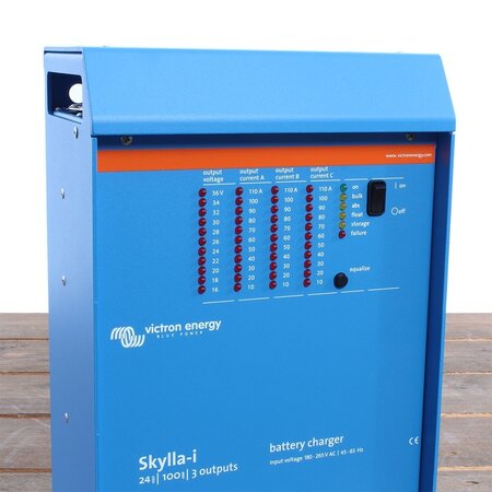 Victron Skylla-i 24/100 (3)