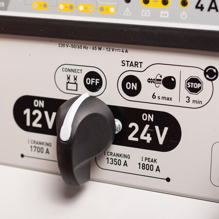 GYS Startpack 12.24 CI - 12V / 24V Jumpstarter