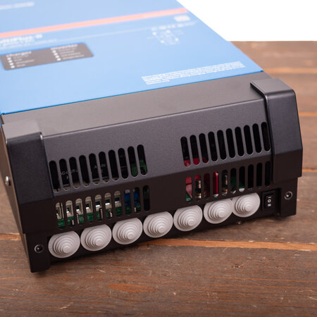Victron MultiPlus-II 24/3000/70-32