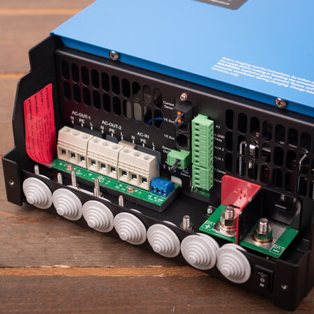 Victron MultiPlus-II 24/3000/70-32