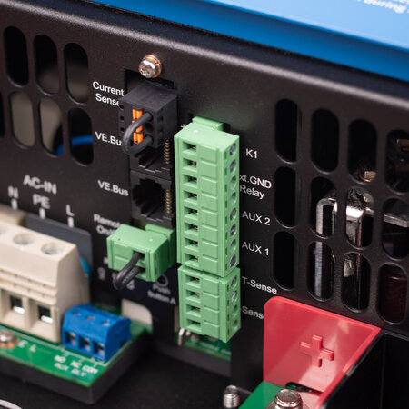 Victron MultiPlus-II 24/3000/70-32