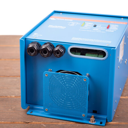 Victron MultiPlus 12/3000/120-50