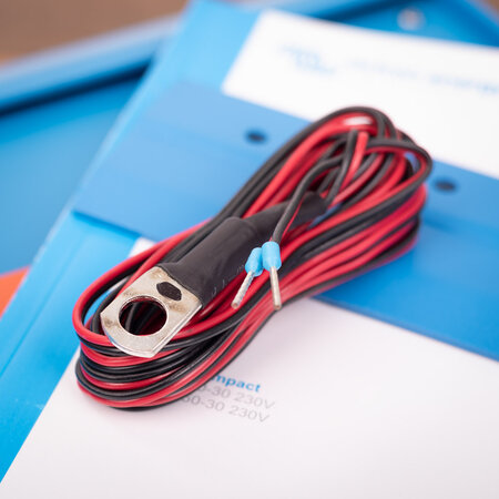 Victron MultiPlus C 12/2000/80-30