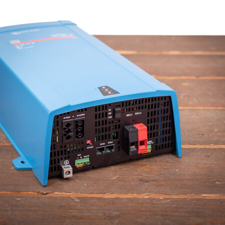 Victron MultiPlus IP21 24/1600/40-16