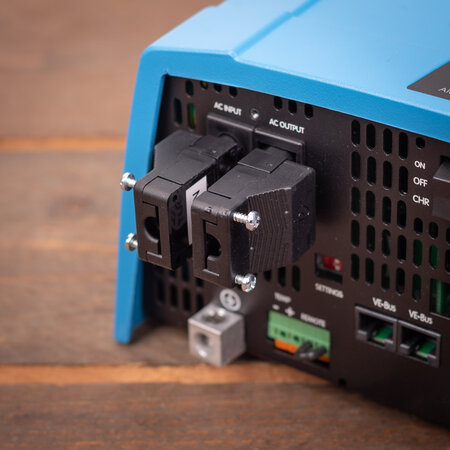 Victron MultiPlus IP21 24/1600/40-16