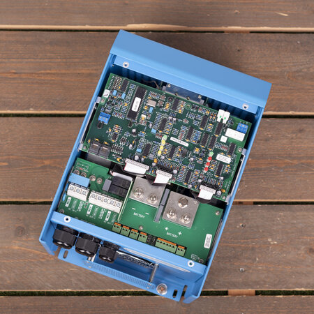 Victron MultiPlus 24/3000/70-50