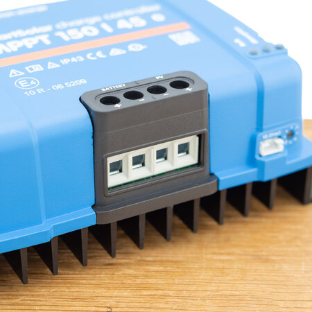 Victron SmartSolar MPPT 150/45 - Solar Laadregelaar