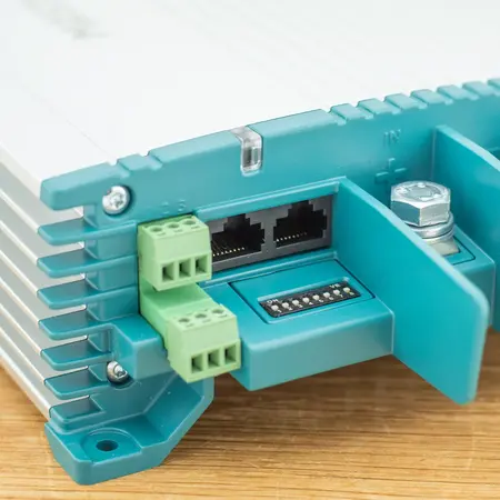 Mastervolt Omvormer/DC-DC acculader Mac Plus 12/12-50A + CZone