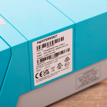 Mastervolt ChargeMaster Plus 12/35-3