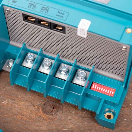 Mastervolt ChargeMaster Plus 12/35-3