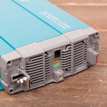 Mastervolt AC Master 12/2000 IEC (230 V)