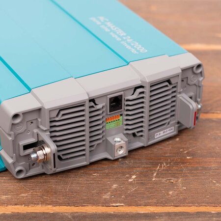 Mastervolt AC Master 24/2000 IEC (230 V)