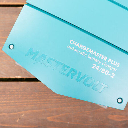 Mastervolt ChargeMaster Plus 24/80-2