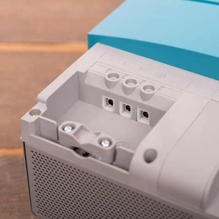 Mastervolt ChargeMaster Plus 24/110-2