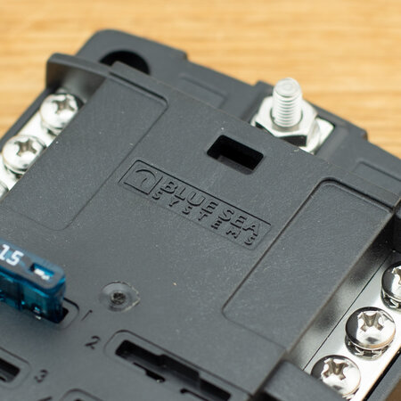 Blue Sea Systems Zekeringdistributie voor 6 steekzekeringen + busbar