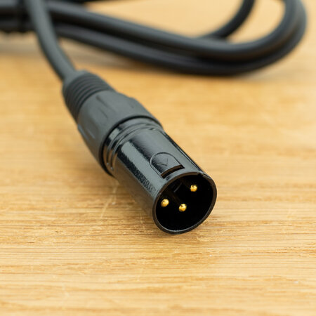 BatteryLabs MegaCharge LZ 60V 5A - XLR Stekker