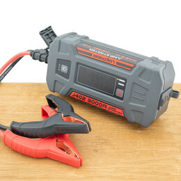 Lokithor J402 Jumpstarter 3000A
