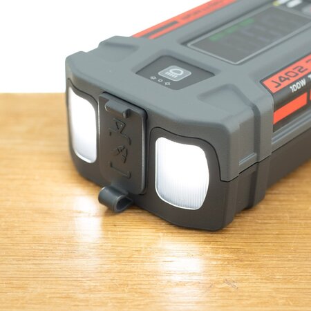 Lokithor J402 Jumpstarter 3000A