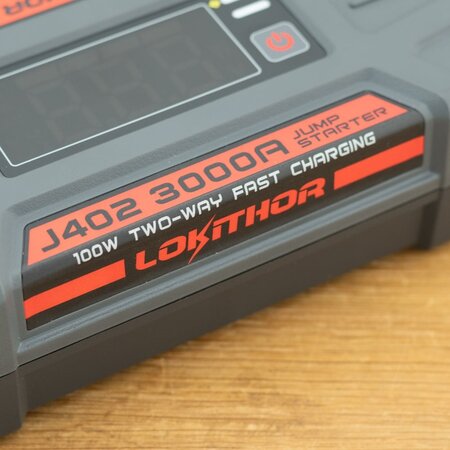 Lokithor J402 Jumpstarter 3000A