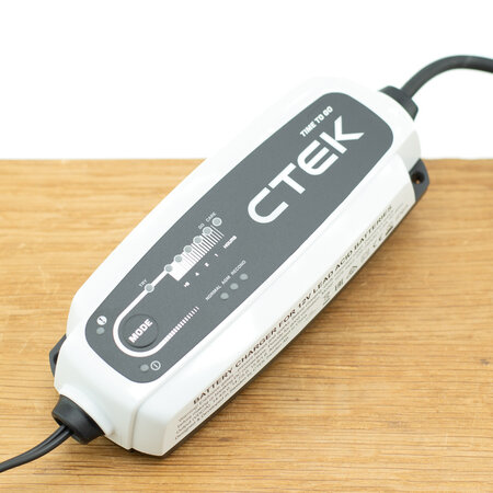 CTEK CT5 TIME TO GO - Bundel met Opbergkoffer, Indicator Eyelets en Bumper