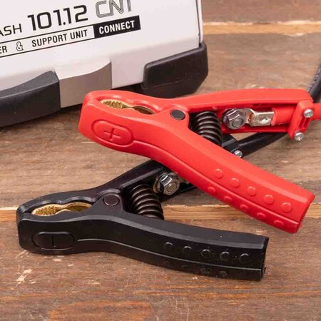 GYS acculader met voeding GYSFLASH 101.12 CNT | USB / SMC | 100A | 5M kabels