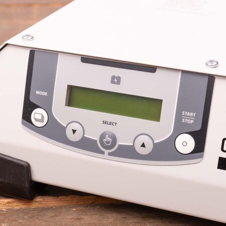GYS multifunctionele acculader met voeding GYSFLASH 50.24 HF | 6/12/24V | 50A | 2.5M kabels