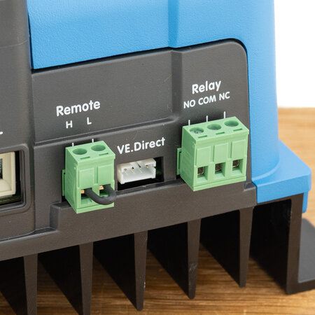 Victron Phoenix Smart lader 12/50 (3) IP43 230V