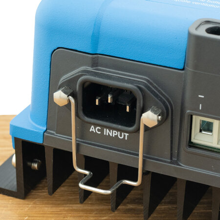 Victron Phoenix Smart lader 24/16 (3) IP43 230V