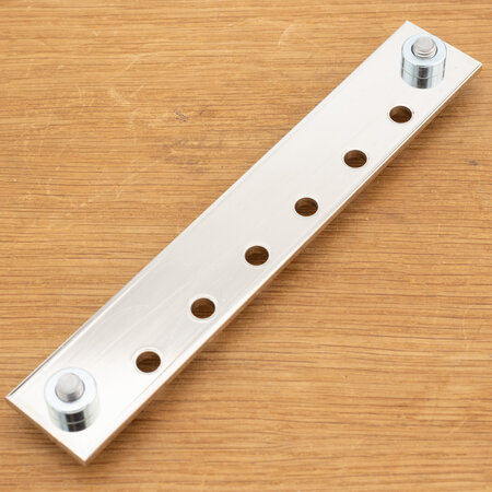 Victron Busbar voor 6x CIP100200100 zekeringhouders