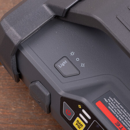 Lokithor JA301 Jumpstarter 2000A + Luchtcompressor