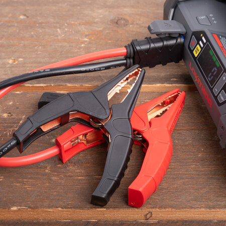 Lokithor JA301 Jumpstarter 2000A + Luchtcompressor