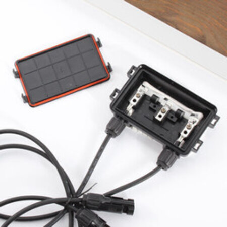 Victron BlueSolar 130Wp Poly (1200x668x30mm)