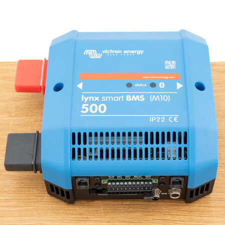 Victron Lynx Smart BMS 500 - M10