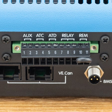 Victron Lynx Smart BMS 500 - M10