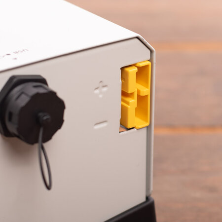 GYS acculader met voeding GYSFLASH 51.48 CNT FV | USB / SMC | 5M kabels