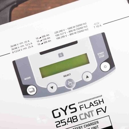 GYS acculader met voeding GYSFLASH 25.48 CNT FV | USB / SMC | 5M kabels