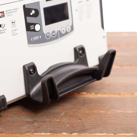 GYS acculader met voeding GYSFLASH 107.24 CNT FV | USB / SMC | 100A | 5M kabels | Muurbevestiging