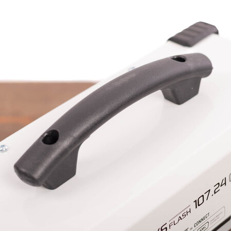 GYS acculader met voeding GYSFLASH 107.24 CNT FV | USB / SMC | 100A | 5M kabels | Muurbevestiging