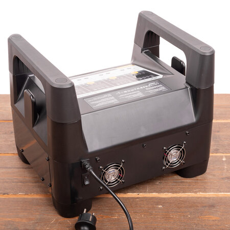 GYS Multicharge station 4x10A 6V/12V voor (vier) accu's Pb-Li