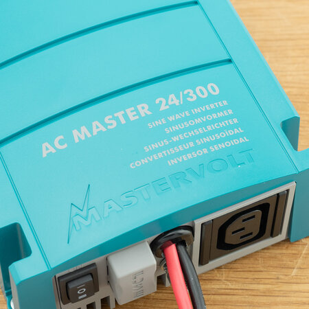 Mastervolt AC Master 24/300 IEC (230 V)